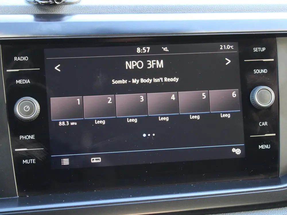 Volkswagen Polo 1.0 MPI Trendline | MULTI MEDIA DISPLAY | AI uit 2019, foto 14