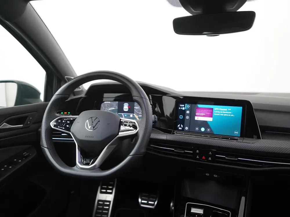 Volkswagen Golf 2.0 TSI R-Line | Schuifdak | Stuurverwarming uit 2023, foto 6