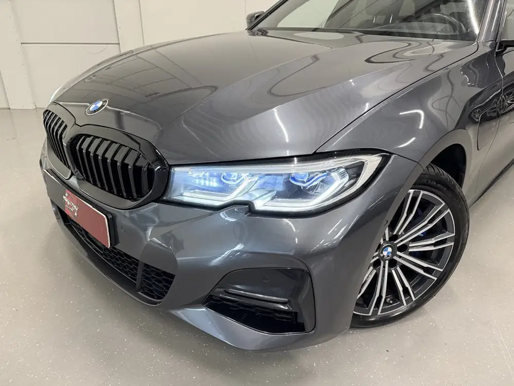 BMW 3-Serie 3 Serie Touring 330e M-Sport PANO/LASER/HEAD-UP/CAMERA/A uit 2021, foto 2