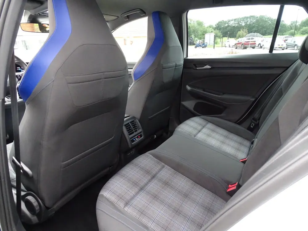 Volkswagen Golf 1.4 eHybrid GTE|Carplay|Navi|Sfeerverlichtin uit 2022, foto 10