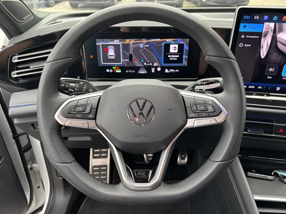 Volkswagen Tiguan 1.5 eHybrid R-Line Black Style | TREKHAAK uit 2025, foto 4