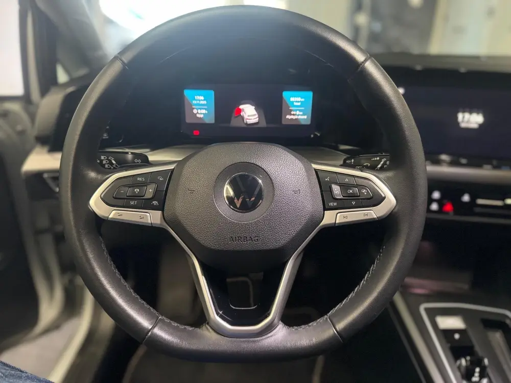 Volkswagen Golf 1.5 eTSI Style / panorama / automaat / airco uit 2020, foto 8