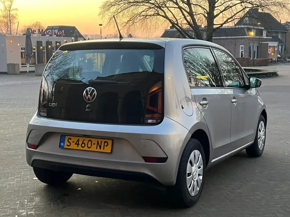 Volkswagen Up! 1.0/Clima/Cruise/Camera/PDC/Elekt. Raam/NAP uit 2023, foto 3