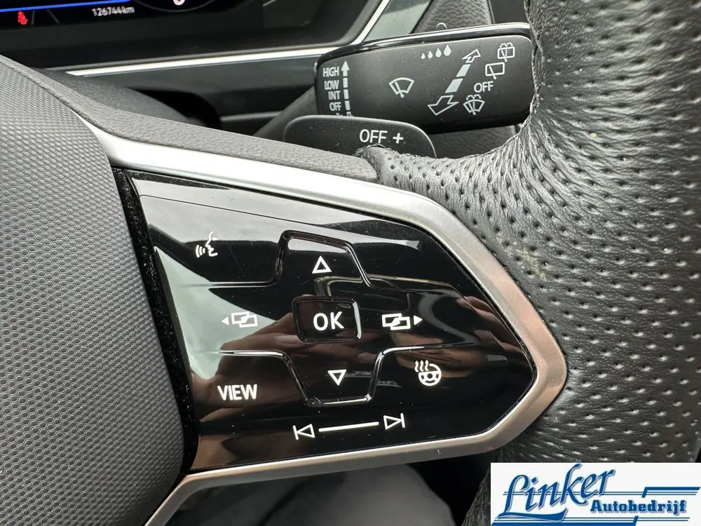 Volkswagen Tiguan 1.5 TSI R-Line - PANODAK EL-TREKH CAMERA uit 2022, foto 19