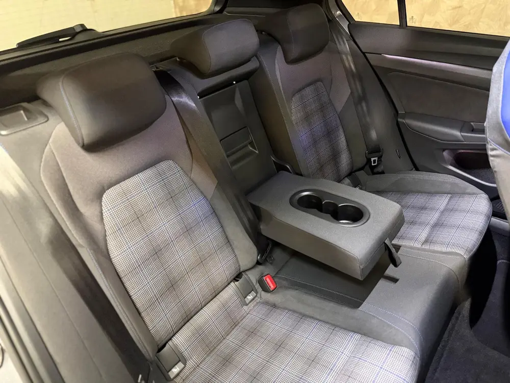 Volkswagen Golf 1.5 eHybrid GTE | Pano | 360 Camera | Keyles uit 2024, foto 17