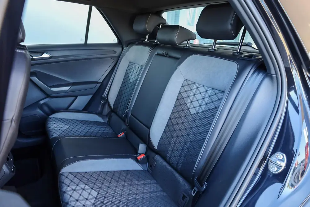 Volkswagen T-Roc 1.0 TSI 110pk R-Line | Achteruitrijcamera | uit 2022, foto 13