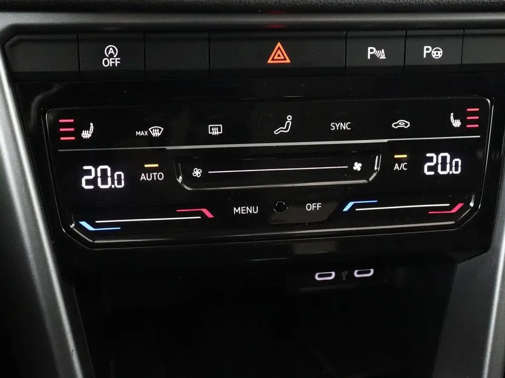Volkswagen T-Roc 1.5 TSI Life Business | Stoelverwarming | C uit 2022, foto 15