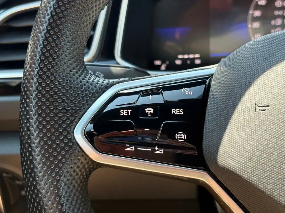 Volkswagen T-Roc 1.0 TSI R-LINE FACELIFT NAVI CAMERA CARPLAY uit 2023, foto 13
