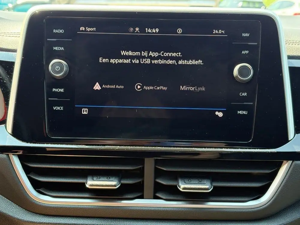 Volkswagen T-Roc 1.0 TSI R-LINE FACELIFT NAVI CAMERA CARPLAY uit 2023, foto 9