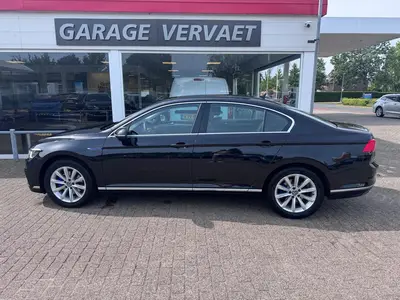 Volkswagen Passat 1.4 TSI PHEV GTE Business (bj 2021) uit 2021