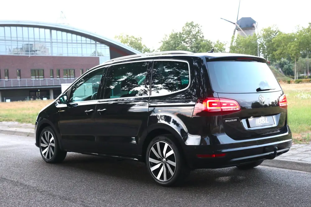 Volkswagen Sharan 1.4 TSI Highline 7-persoons Fully Loaded a uit 2021, foto 2