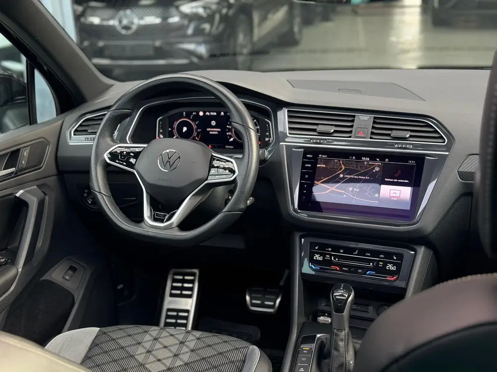 Volkswagen Tiguan 1.4 TSI eHybrid R-Line Pano uit 2021, foto 12