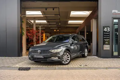 Volkswagen Passat Variant 1.5 TSI Business Plus Pro | Acc | uit 2020