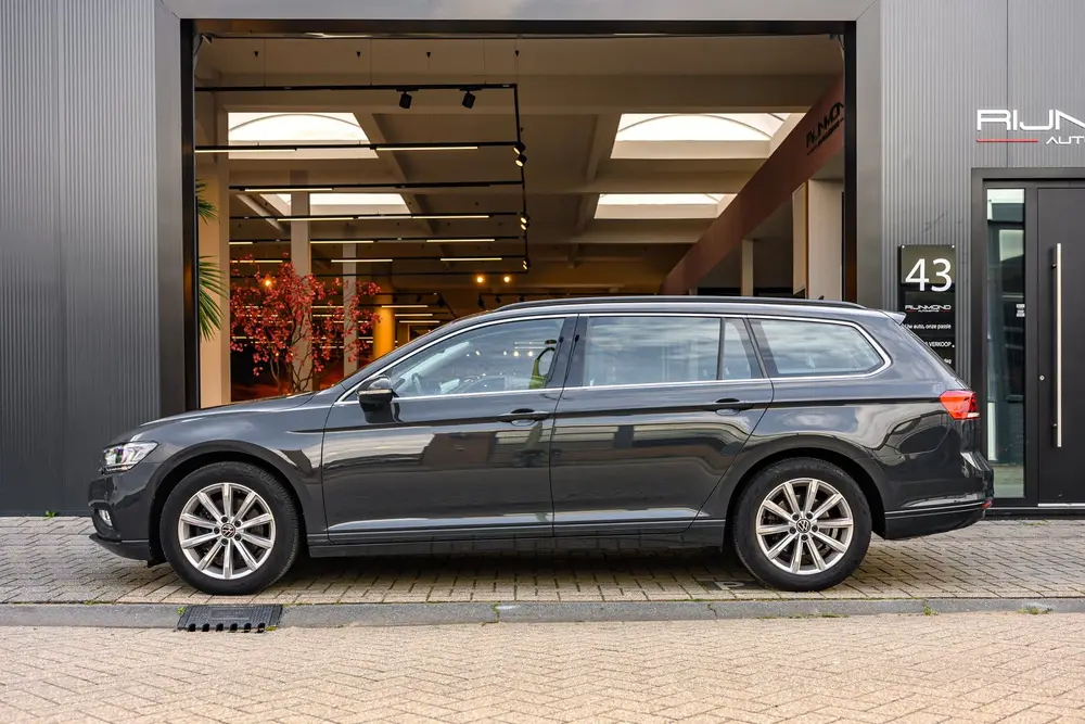 Volkswagen Passat Variant 1.5 TSI Business Plus Pro | Acc | uit 2020, foto 2