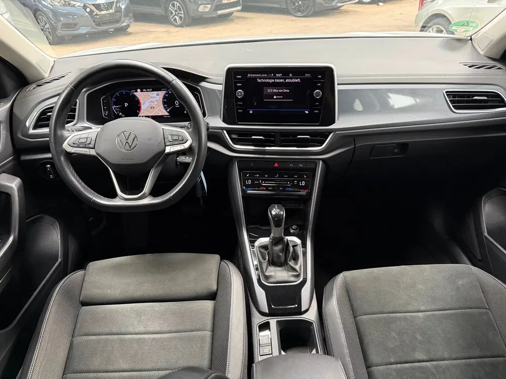 Volkswagen T-Roc 1.5 TSI DSG|ACC/DIGITAAL/TRHK/IQ-LIGHTSKM94 uit 2022, foto 2