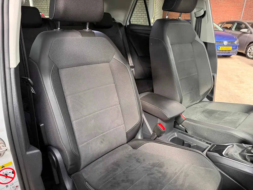 Volkswagen T-Roc 1.5 TSI DSG|ACC/DIGITAAL/TRHK/IQ-LIGHTSKM94 uit 2022, foto 6