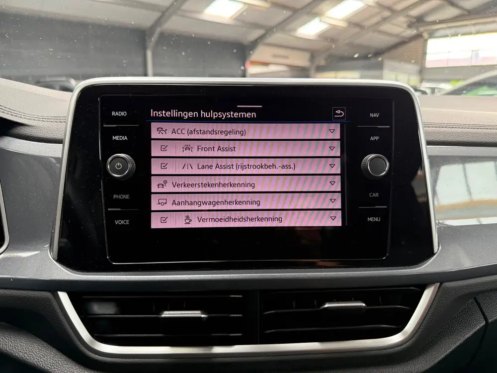 Volkswagen T-Roc 1.5 TSI DSG|ACC/DIGITAAL/TRHK/IQ-LIGHTSKM94 uit 2022, foto 7