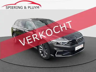Volkswagen Passat Variant 1.4 TSI PHEV GTE Business Pano/sch uit 2022