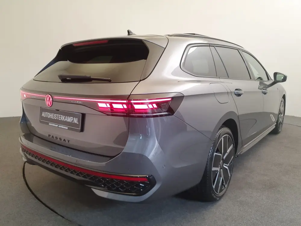 Volkswagen Passat Variant 1.5 eHybrid 272pk DSG/AUT R-Line E uit 2025, foto 7