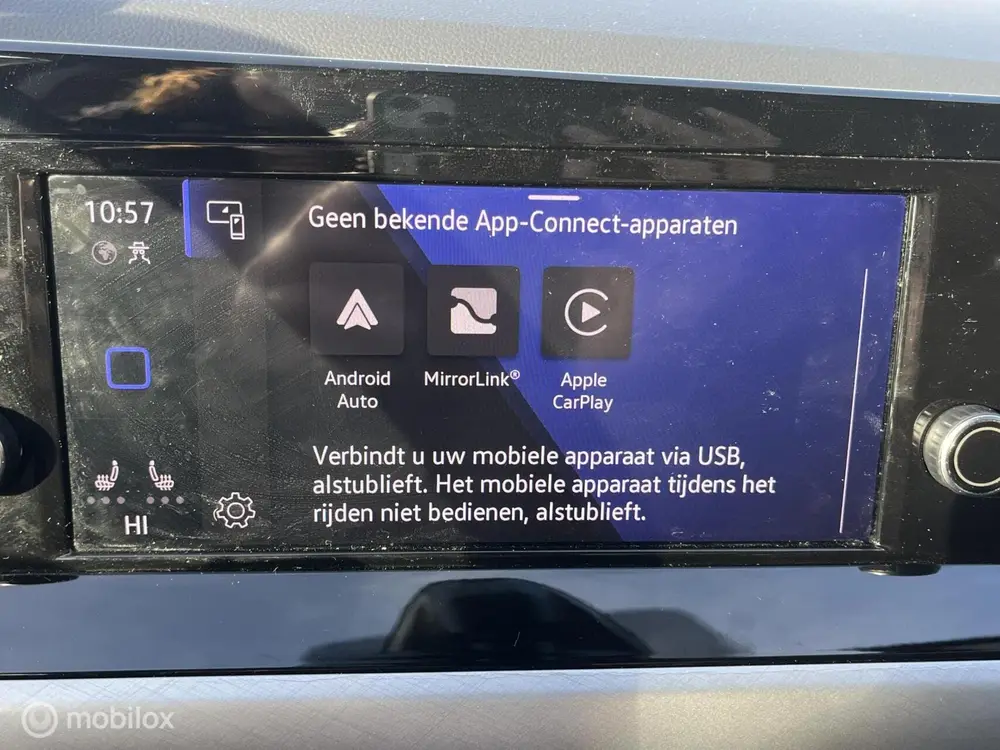 Volkswagen Golf 1.5 eTSI Life Business uit 2022, foto 11