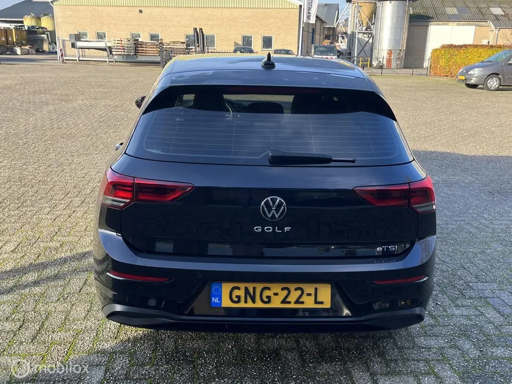 Volkswagen Golf 1.5 eTSI Life Business uit 2022, foto 7