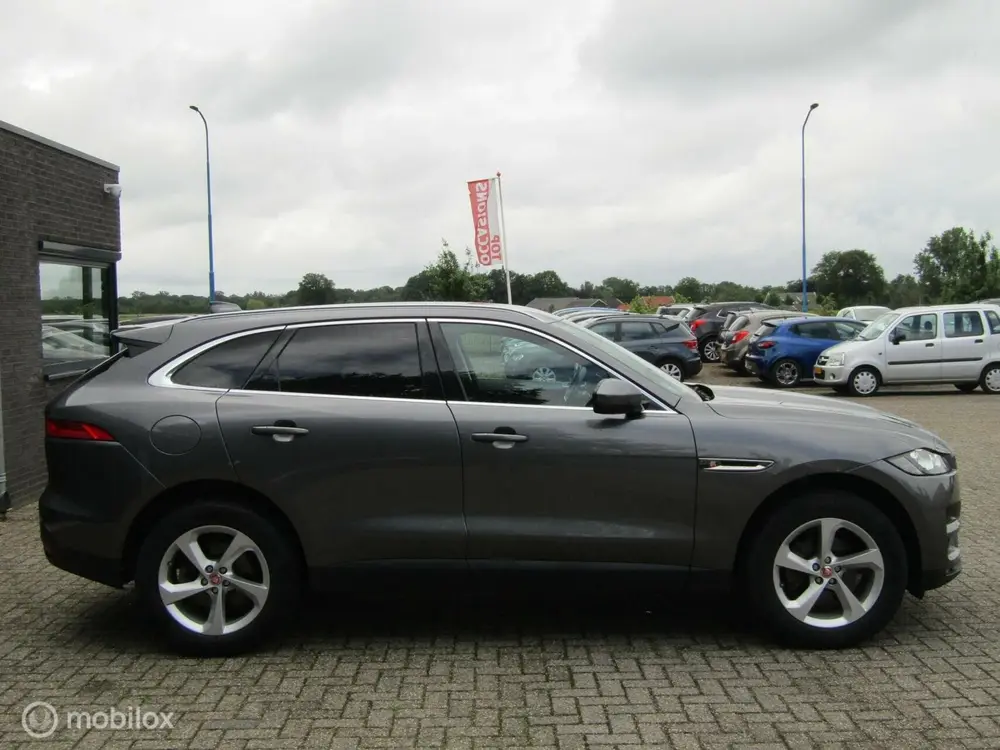 Jaguar F-Pace 2.0t AWD R-Sport | Trekhaak, Winterpakket uit 2019, foto 4