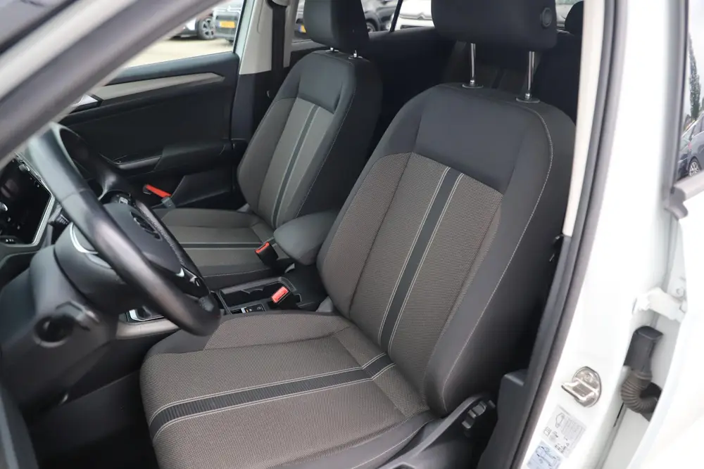 Volkswagen T-Roc 1.0 TSI Style Business Trekhaak 18 inch Zwa uit 2021, foto 7