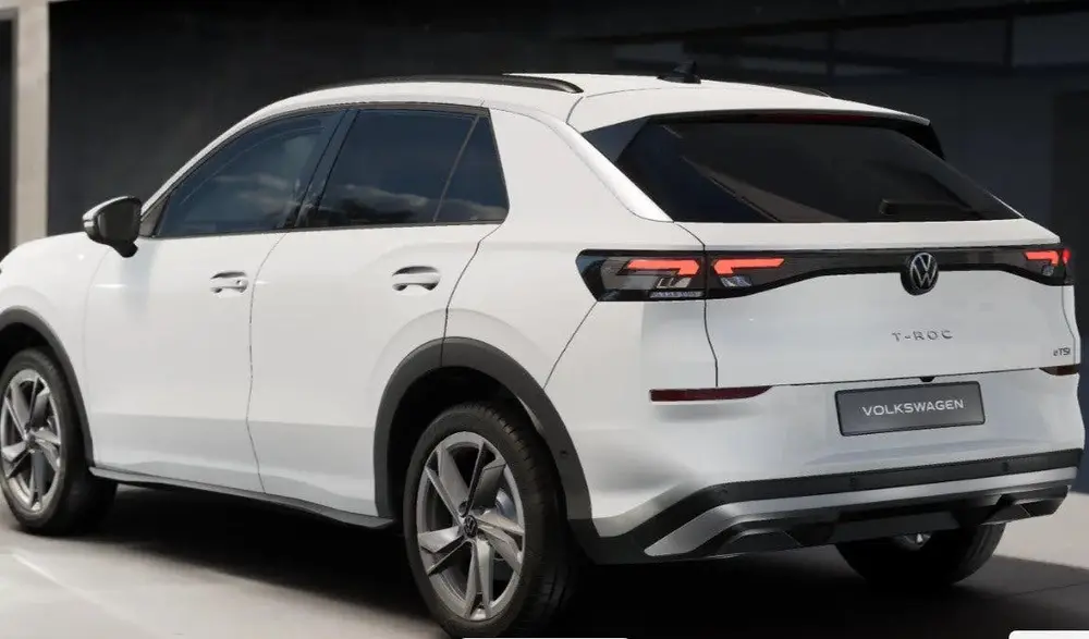 Volkswagen T-Roc 1.5 eTsi Life First Edition 116 PK Automaat uit 2025, foto 3