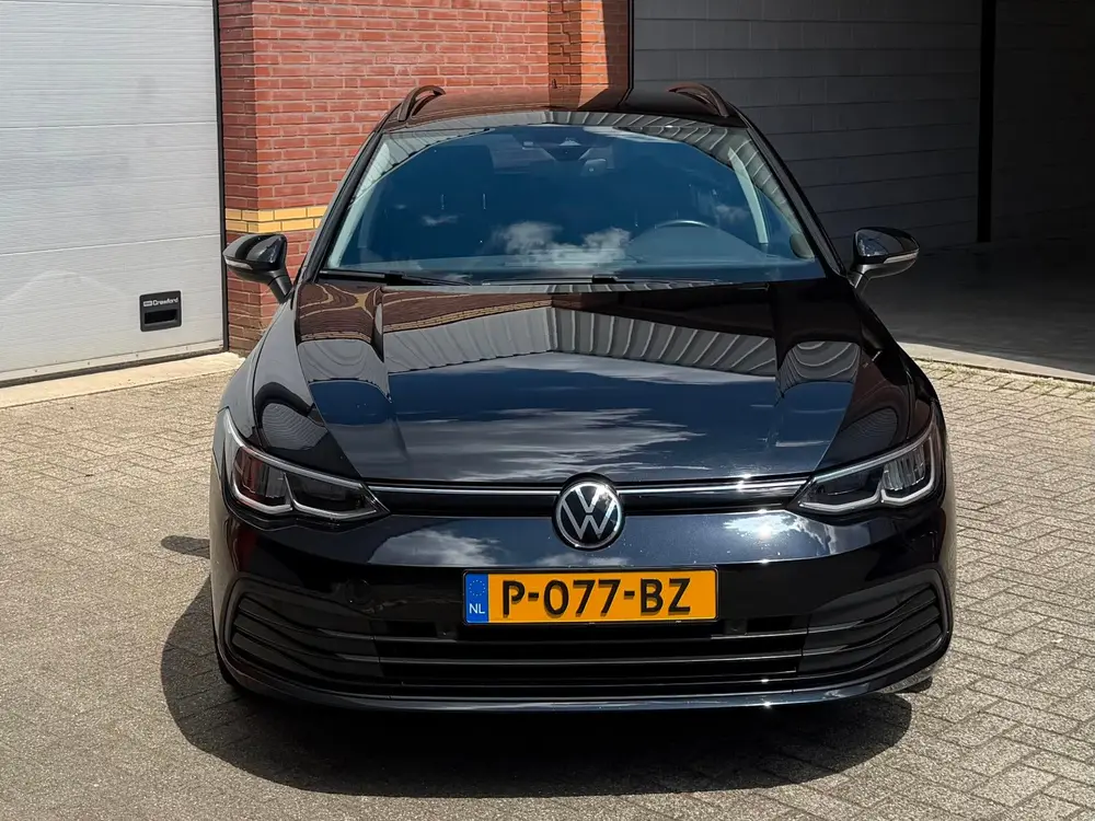 Volkswagen Golf Variant 1.0 eTSI Life Business uit 2021