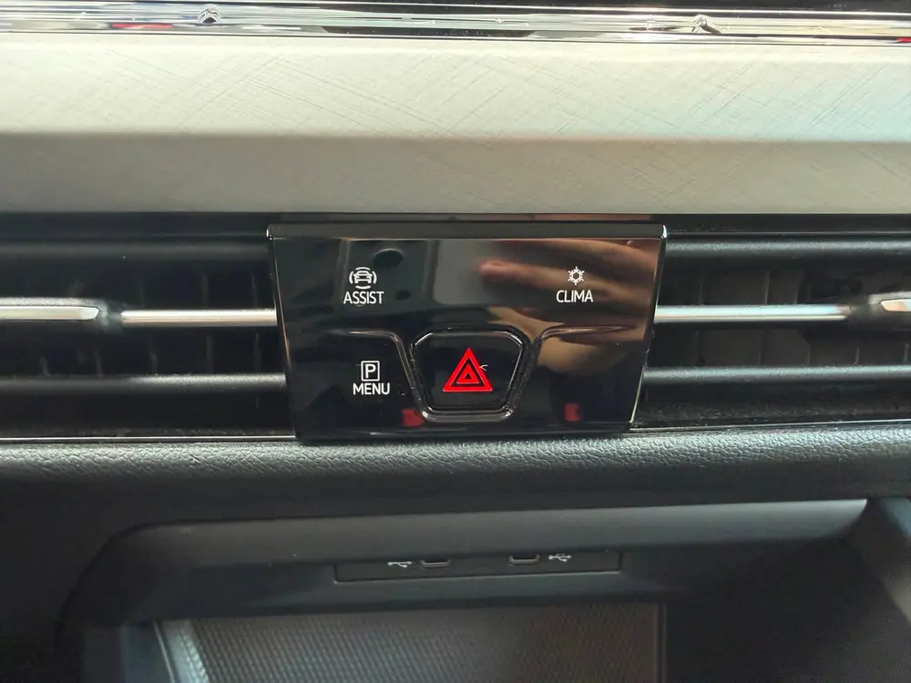 Volkswagen Golf Variant 1.0 eTSI Life Business uit 2021, foto 16