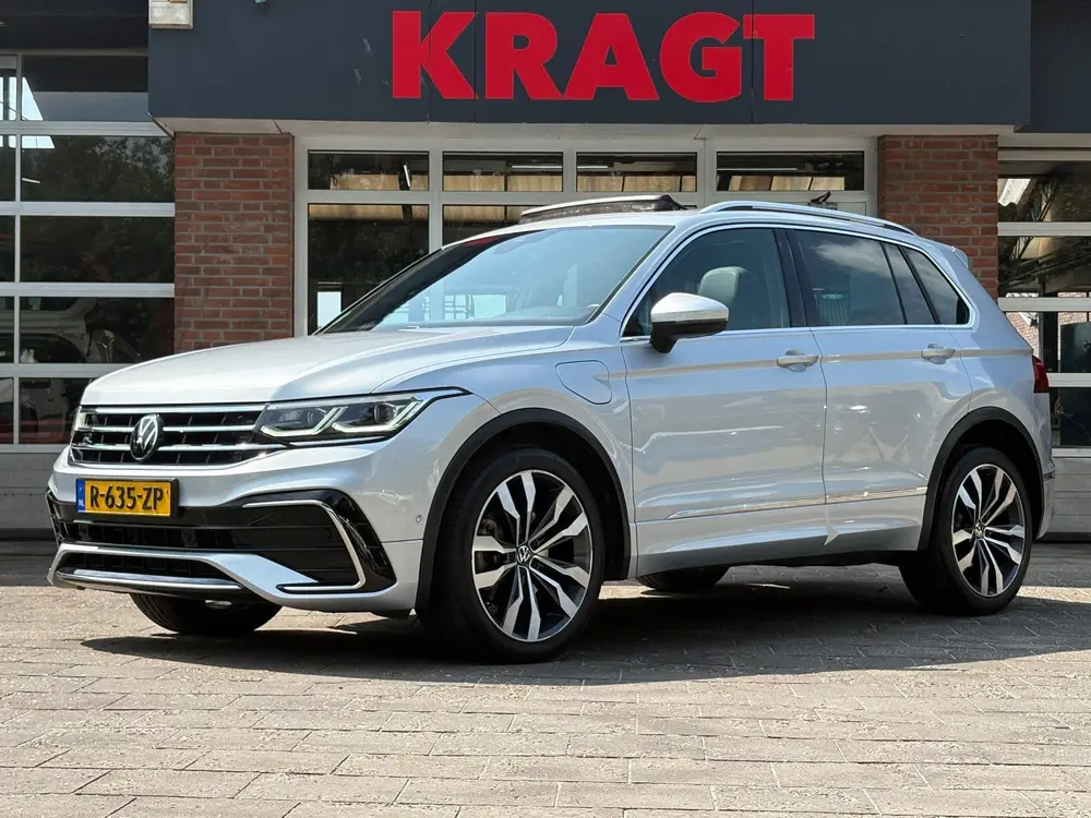 Volkswagen Tiguan 1.4 TSI eHybrid R-Line Business+ - IQ ligh uit 2023