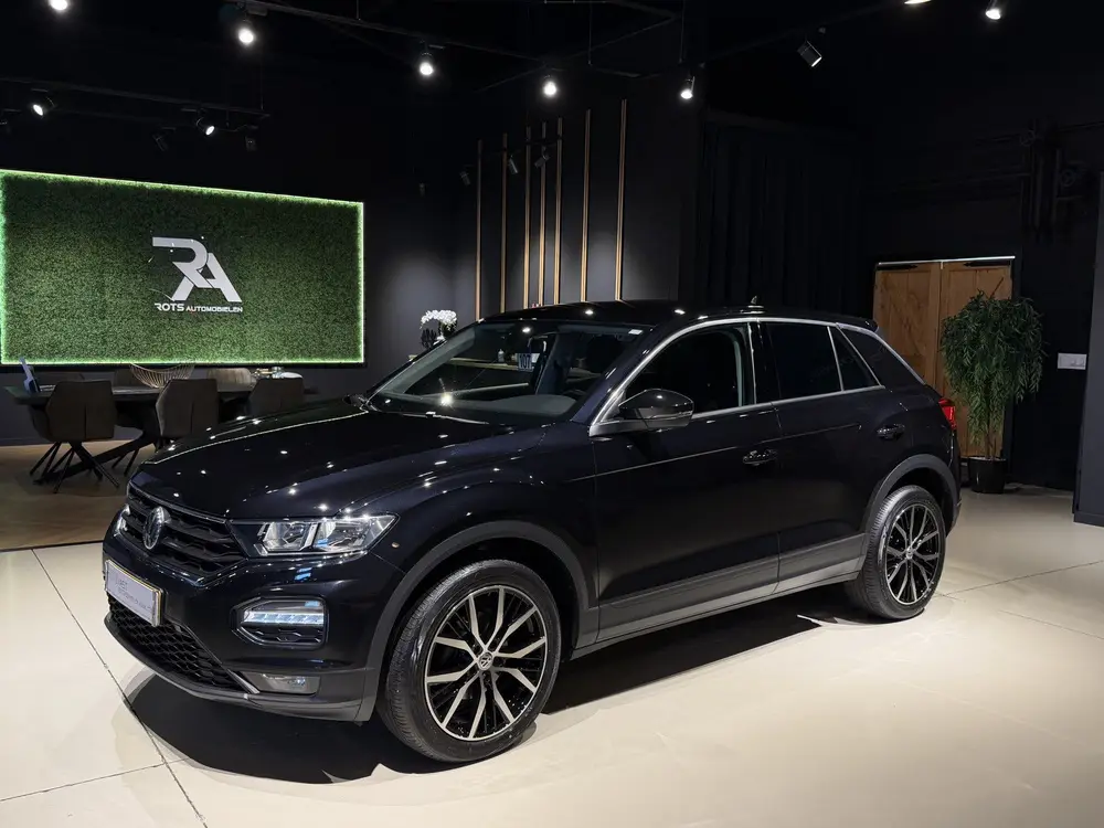 Volkswagen T-Roc 1.0 TSI Style Navi|Media|PDC|Lineast Zwart uit 2019, foto 8