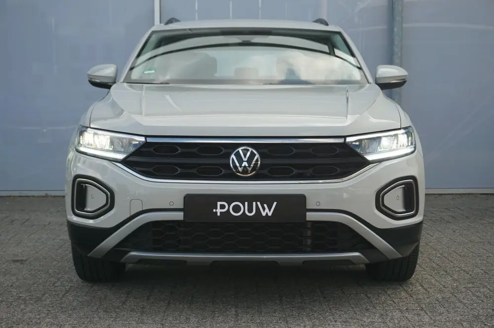 Volkswagen T-Roc 1.0 TSI 110pk Life | Navigatie | Applecarpl uit 2022, foto 9
