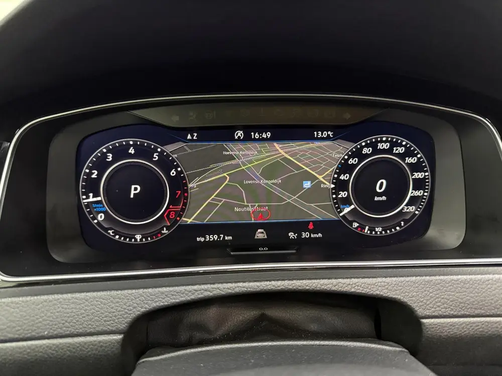 Volkswagen Golf 2.0 TSI 4Motion R PANO VIRTUAL LEER MEMORY uit 2019, foto 13