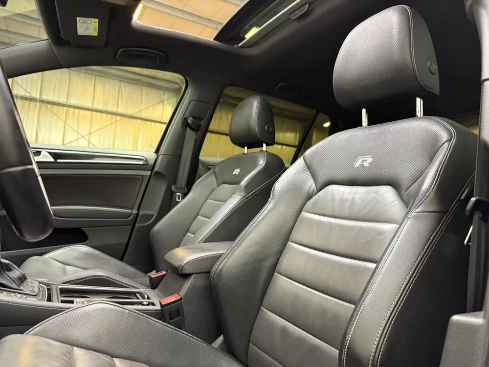 Volkswagen Golf 2.0 TSI 4Motion R PANO VIRTUAL LEER MEMORY uit 2019, foto 14
