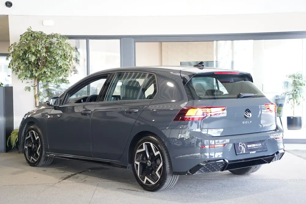 Volkswagen Golf 8.5 1.5 TSI 150PK 2x R-line Facelift Led ACC uit 2024, foto 2