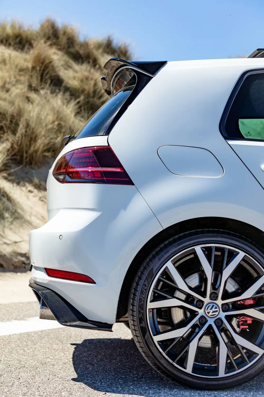 Volkswagen Golf 2.0 TSI GTI Performance Panoramadak/Adaptive uit 2019, foto 15