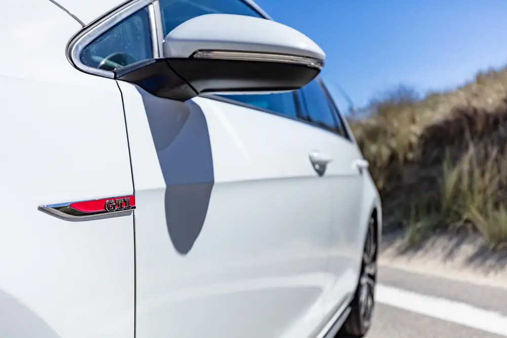 Volkswagen Golf 2.0 TSI GTI Performance Panoramadak/Adaptive uit 2019, foto 6