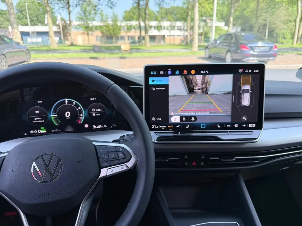 Volkswagen Golf 1.5 eHybrid Life Edition | Facelift | BTW au uit 2025, foto 9