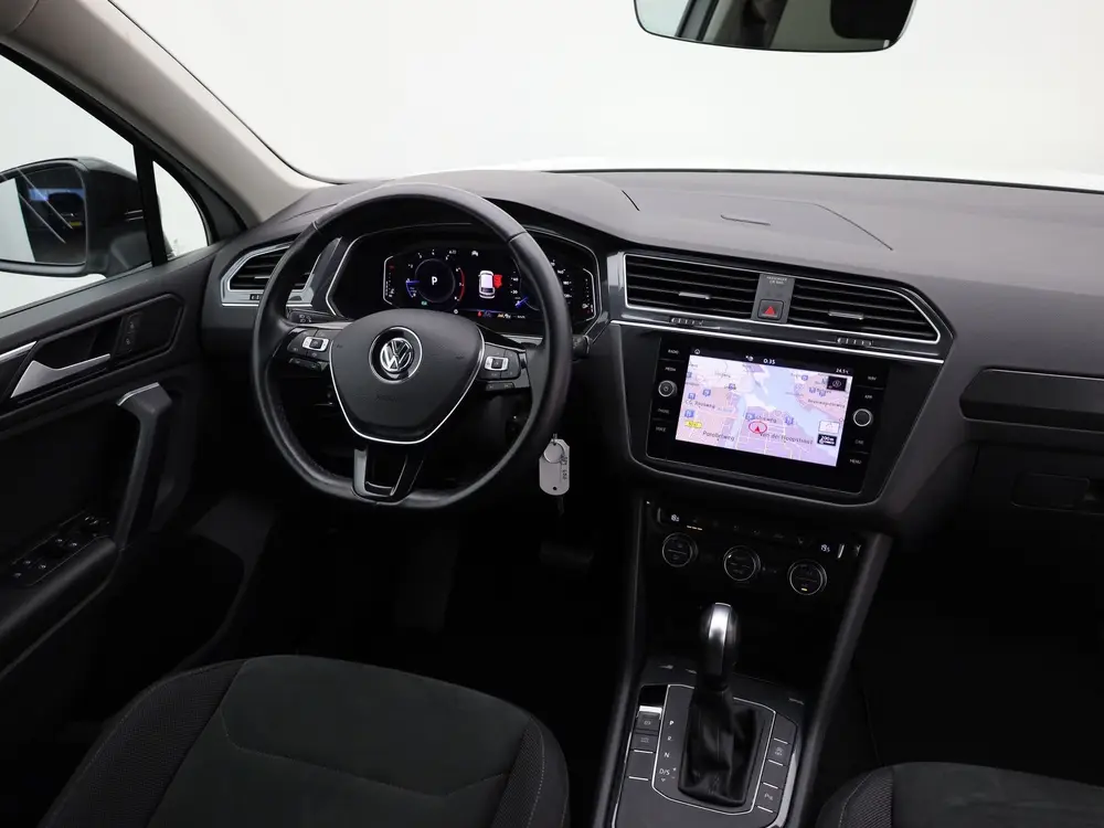 Volkswagen Tiguan 1.5 TSI ACT Highline Business R | Black St uit 2020, foto 2
