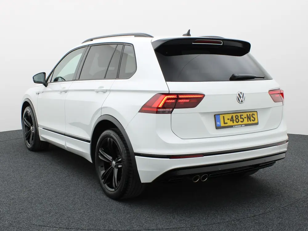 Volkswagen Tiguan 1.5 TSI ACT Highline Business R | Black St uit 2020, foto 4