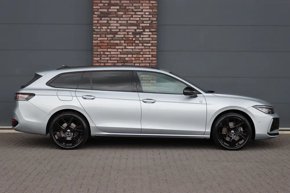 Volkswagen Passat Variant 1.5 eHybrid R-Line Edition | ACC | uit 2024, foto 11
