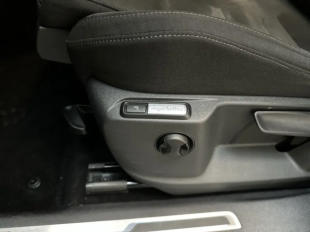 Volkswagen Tiguan Allspace 1.5 TSI Highline Business R Panor uit 2020, foto 17