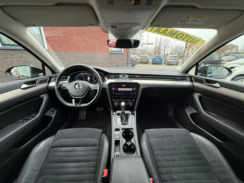 Volkswagen Passat Variant 1.5 TSI Highline Business R | VIRT uit 2019, foto 14