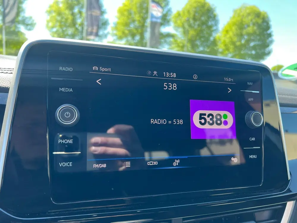 Volkswagen T-Roc 1.0 TSI R-Line virtual cockpit, stoelverw uit 2024, foto 15