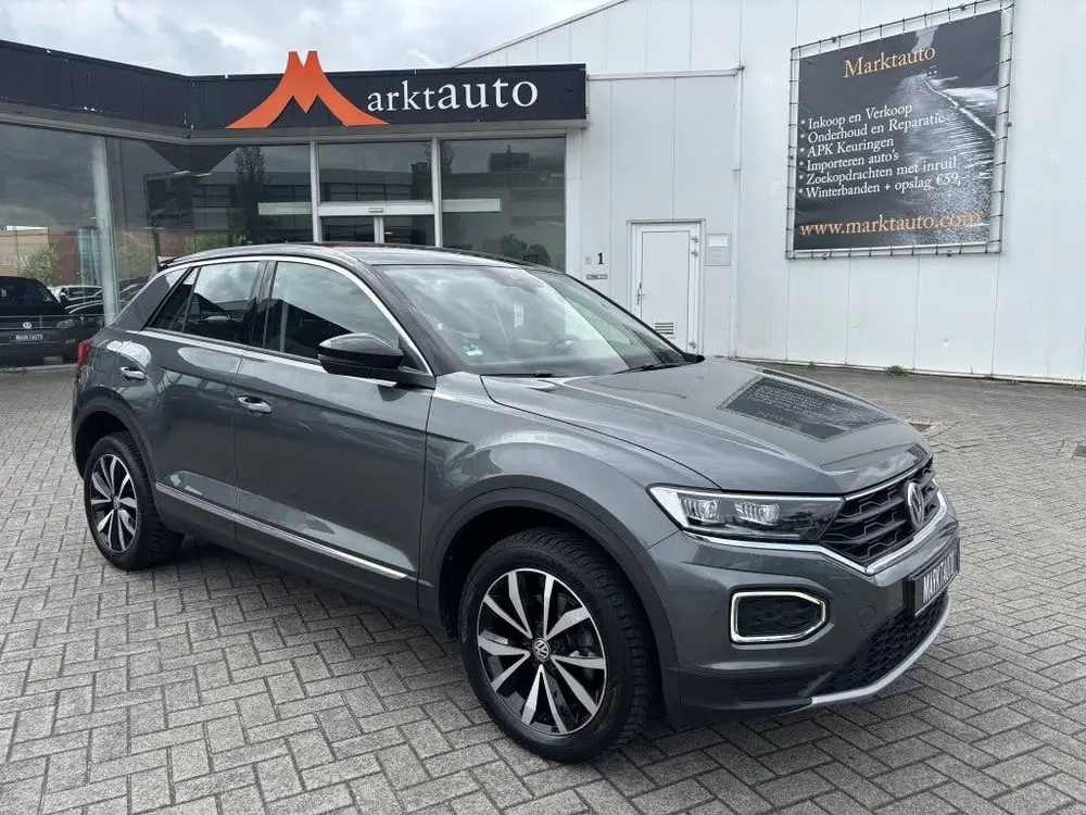 Volkswagen T-Roc 1.5 TSI ACT Style Carplay Camera Led Adapti uit 2019