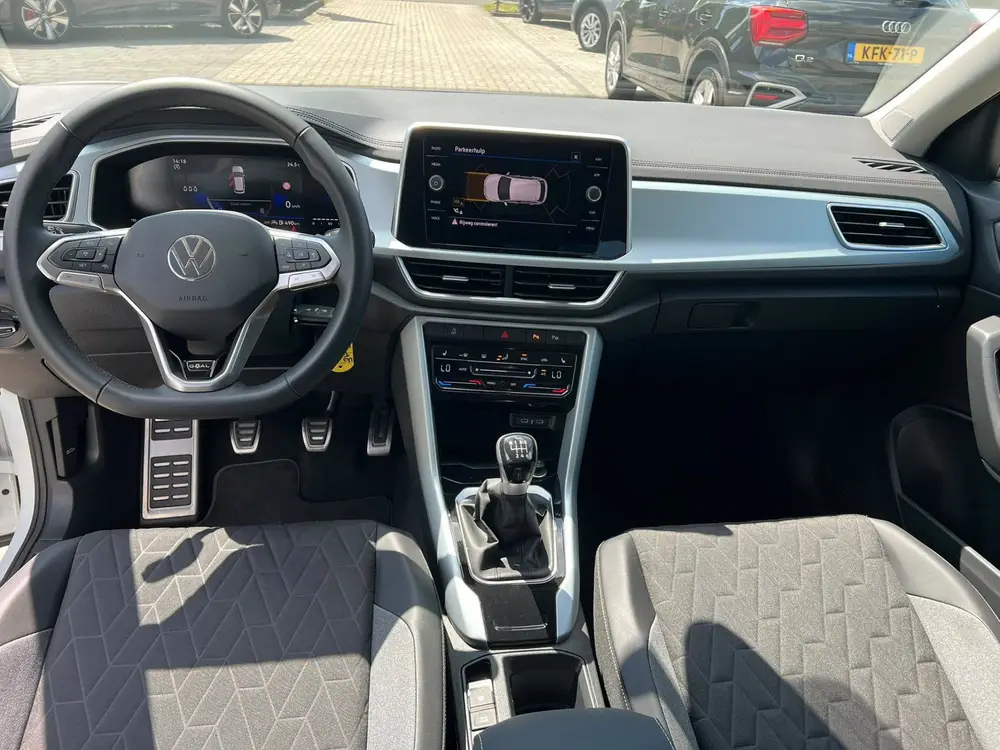 Volkswagen T-Roc 1.0 TSI goal navi, cruise, stoelverw, pdc uit 2025, foto 4