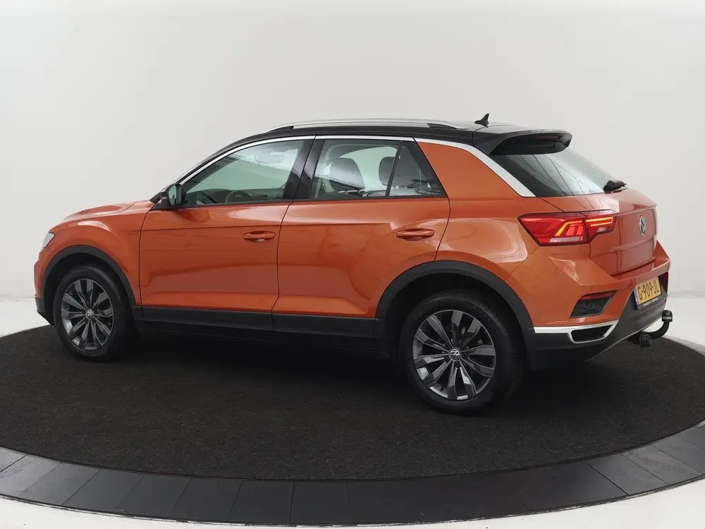Volkswagen T-Roc 1.5 TSI Style Business | Trekhaak | Stoelve uit 2019, foto 2