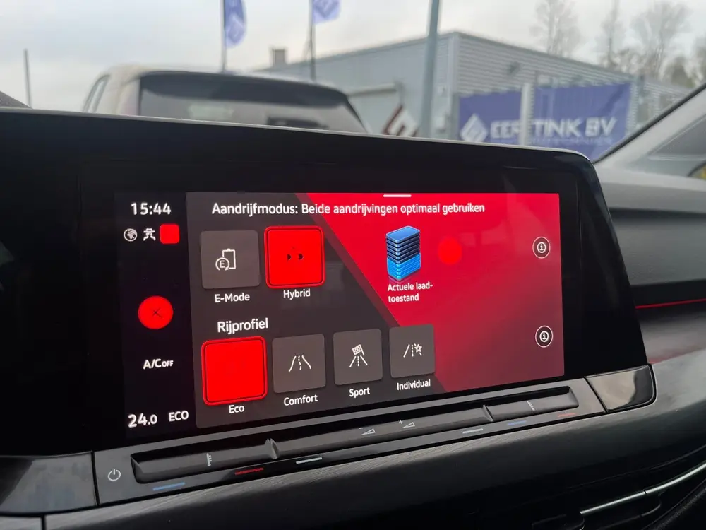 Volkswagen Golf eHybrid KeyLess|Alcantara|NAP CarPass! uit 2024, foto 19