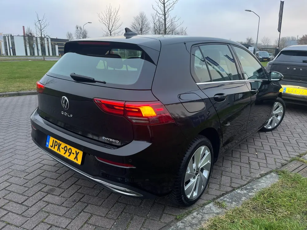 Volkswagen Golf eHybrid KeyLess|Alcantara|NAP CarPass! uit 2024, foto 3
